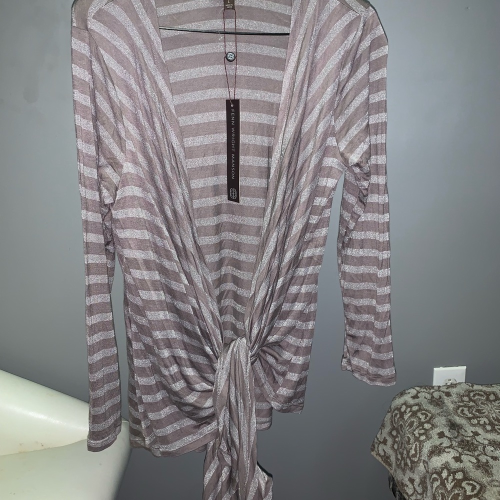 Lightweight sweater